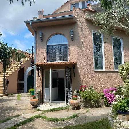 House By The Sea