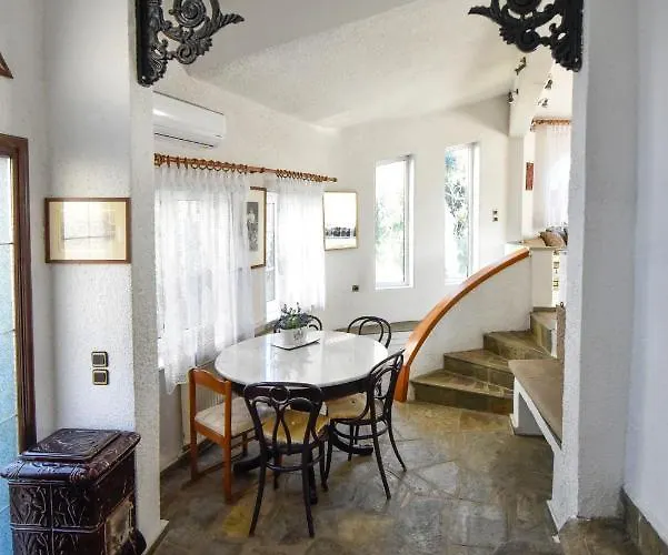 Апартаменты House By The Sea *