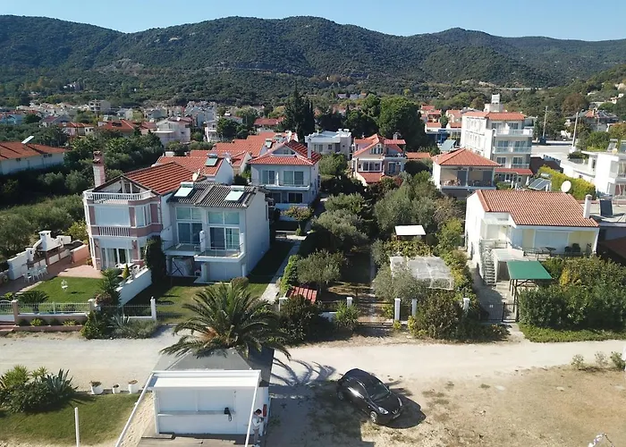 House By The Sea *